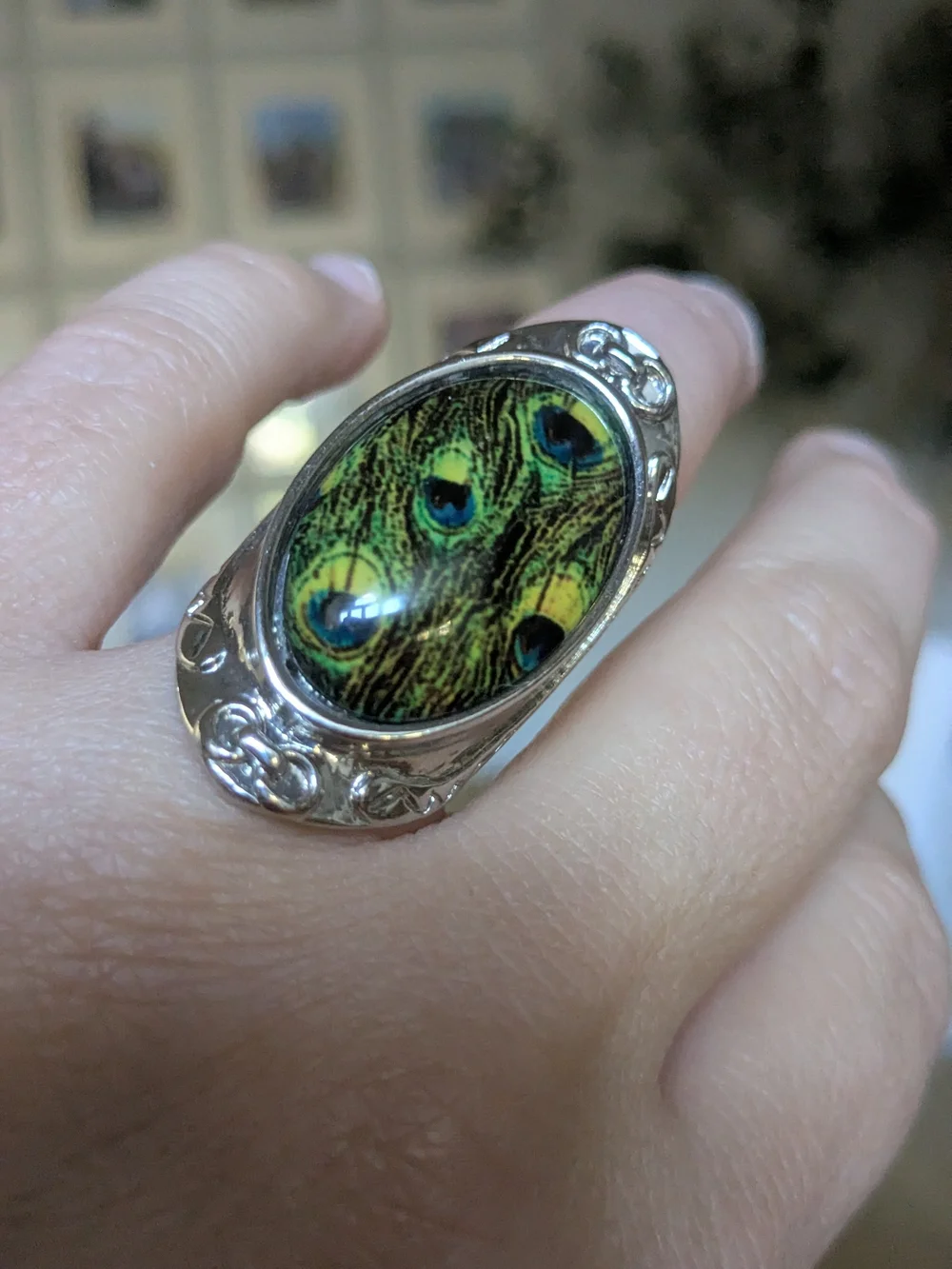 Vintage Silver Ring with Green and Blue Peacock Glass Cabochon Size 6